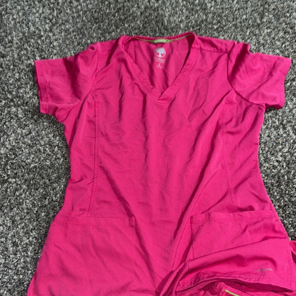 Healing hands scrub top pink